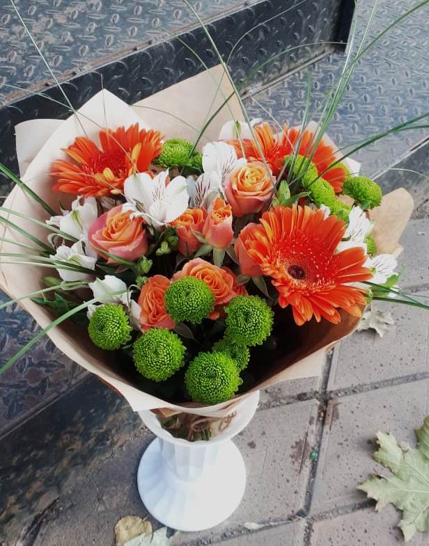 Букет цветов из: Герберы, Хризантемы, Альстромерии и Розы в Николаевке Воронежской области