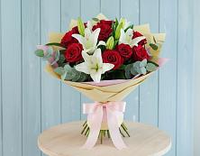 Букет цветов из:  Лилии и Розы в Николаевке Воронежской области
