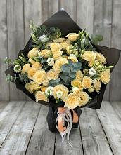 Букет цветов из:  Розы и Лизиантусы в Николаевке Воронежской области