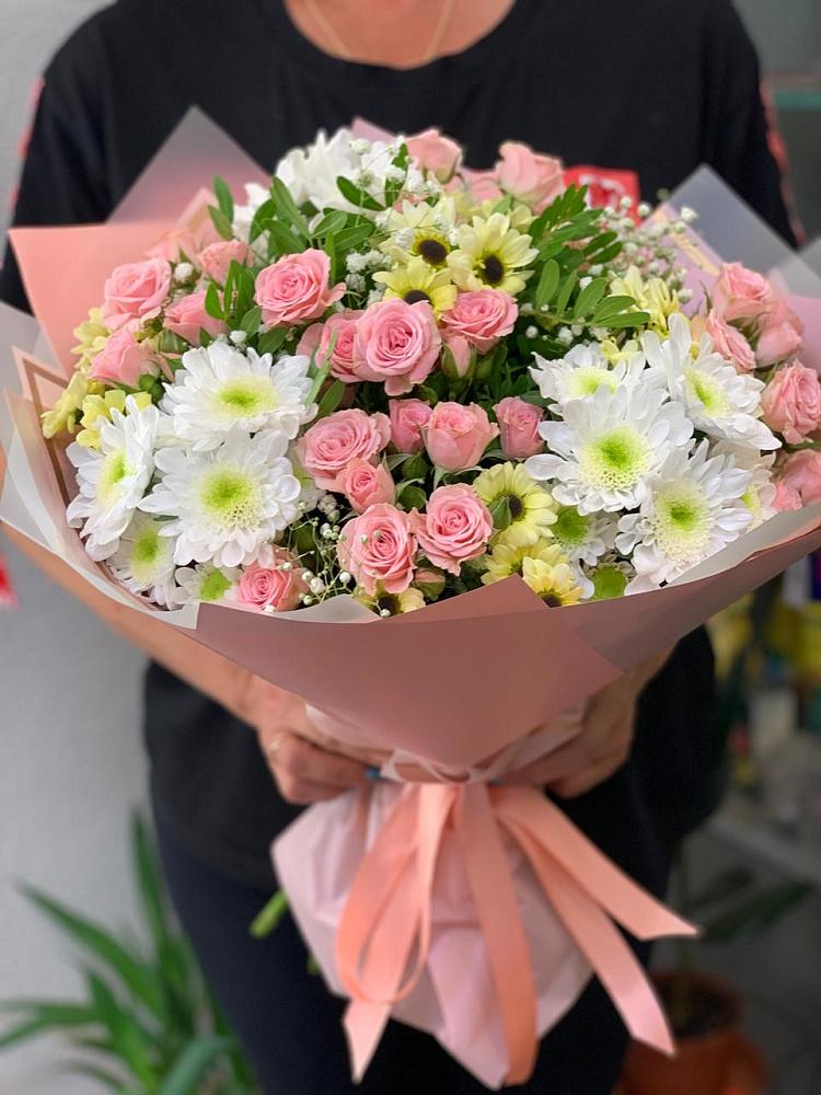 Букет цветов из: Розы и Хризантемы в Николаевке Воронежской области