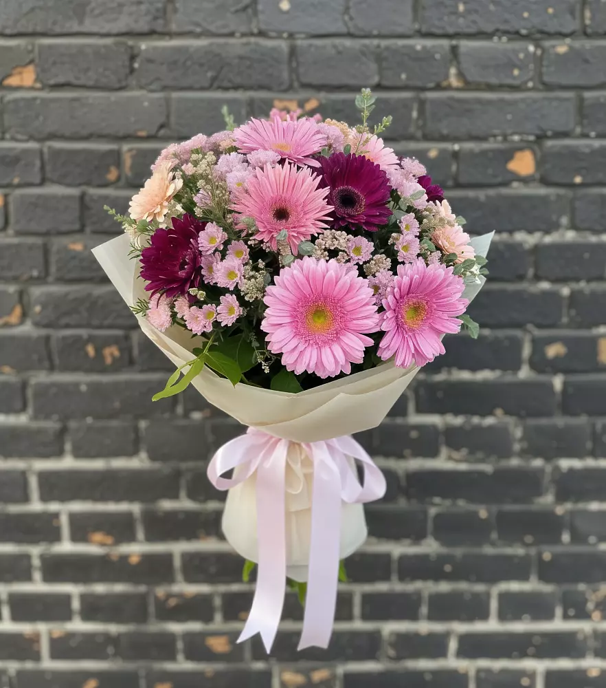 Букет цветов из: Герберы и Хризантемы в Николаевке Воронежской области