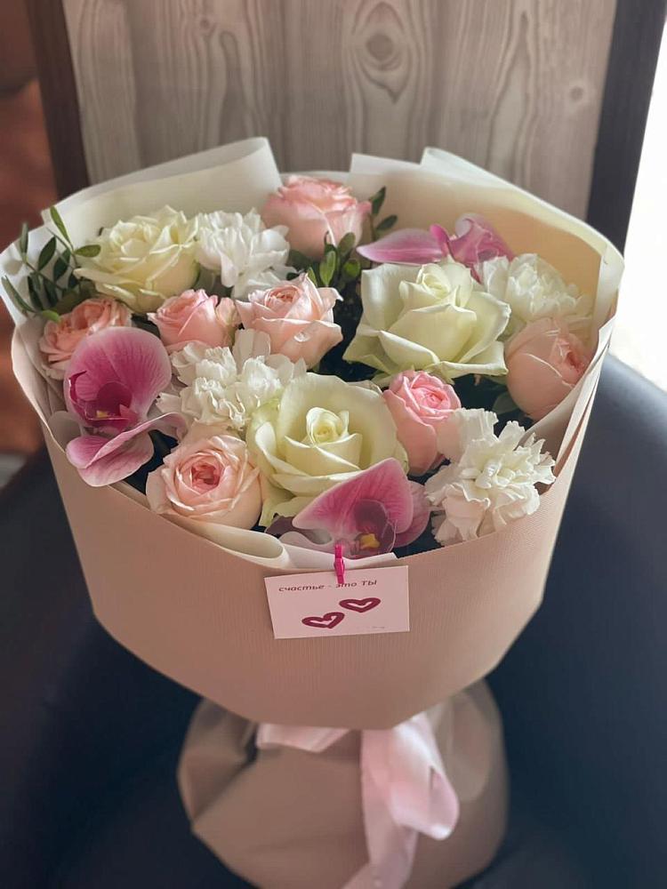 Букет цветов из: Орхидеи, Розы и Гвоздики в Николаевке Воронежской области