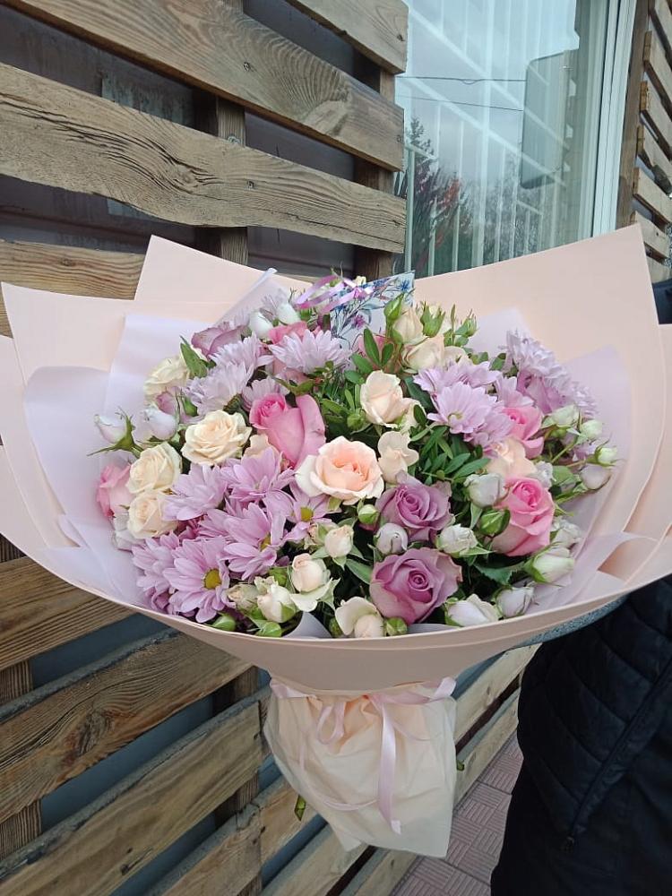 Букет цветов из: Розы и Хризантемы в Николаевке Воронежской области