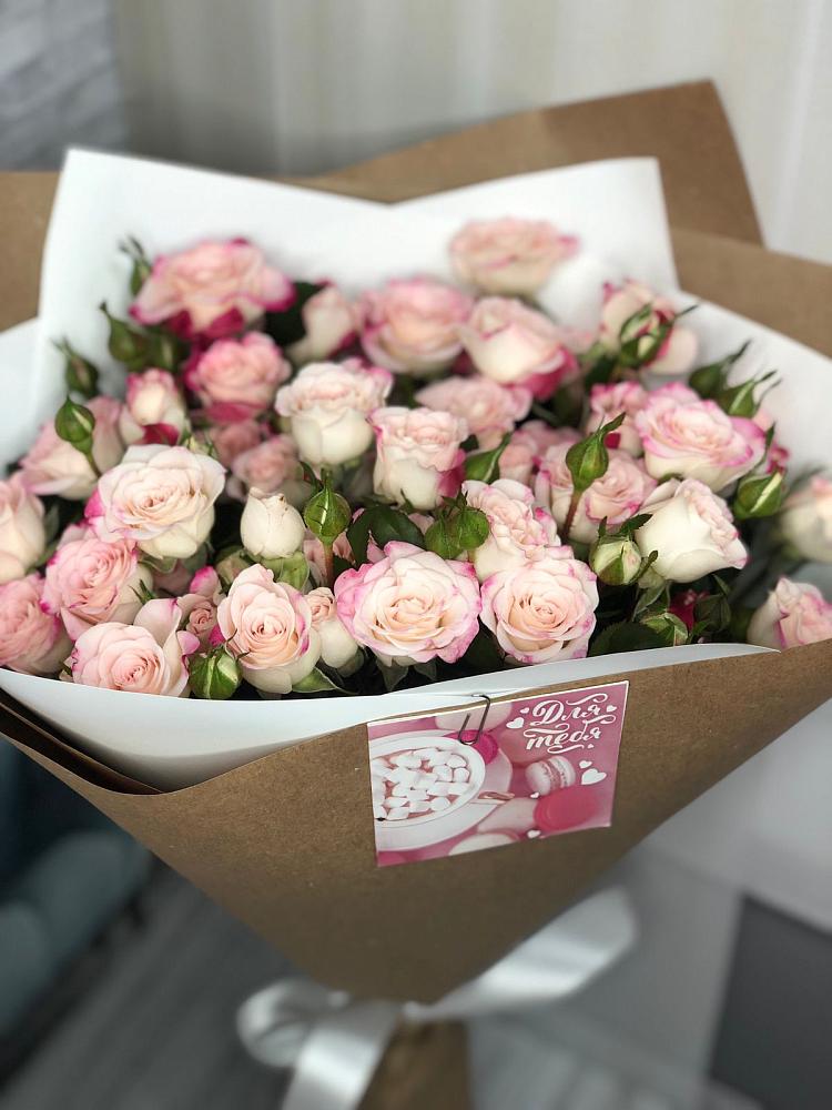 Букет цветов из: Розы в Николаевке Воронежской области