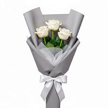 Букет 3 белые розы #REPLACE_PRED# Николаевке Воронежской области