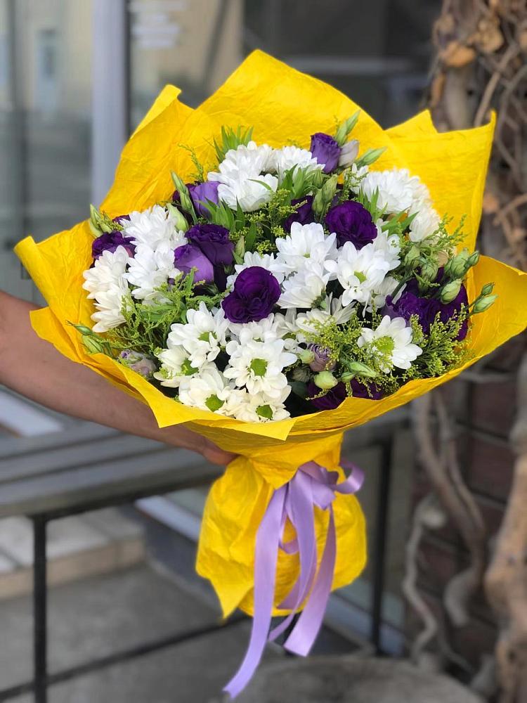 Букет цветов из: Ирисы, Хризантемы и Ромашки в Николаевке Воронежской области