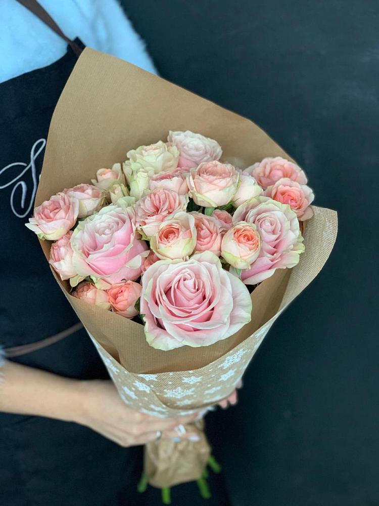 Букет цветов из: Хризантемы и Розы в Николаевке Воронежской области