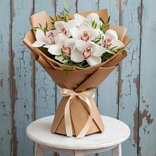 Букет цветов из:  Орхидеи и Розы в Николаевке Воронежской области